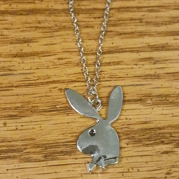 Playboy chain - Picture 2 of 4